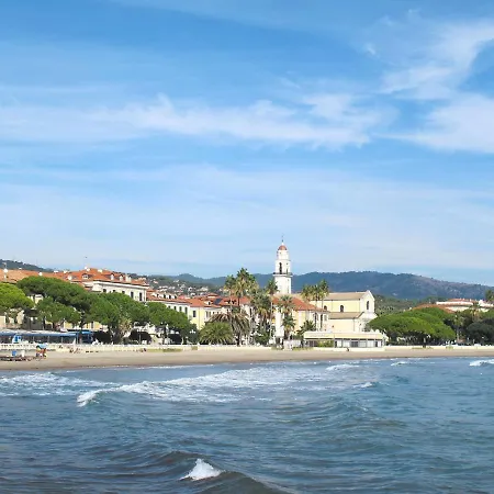 Alessandro By Interhome شقة *